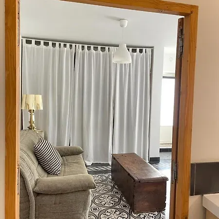 Le Bonheur De La Campagne A La Ville - Grand Studio En Plein Coeur De La Ville Apartment